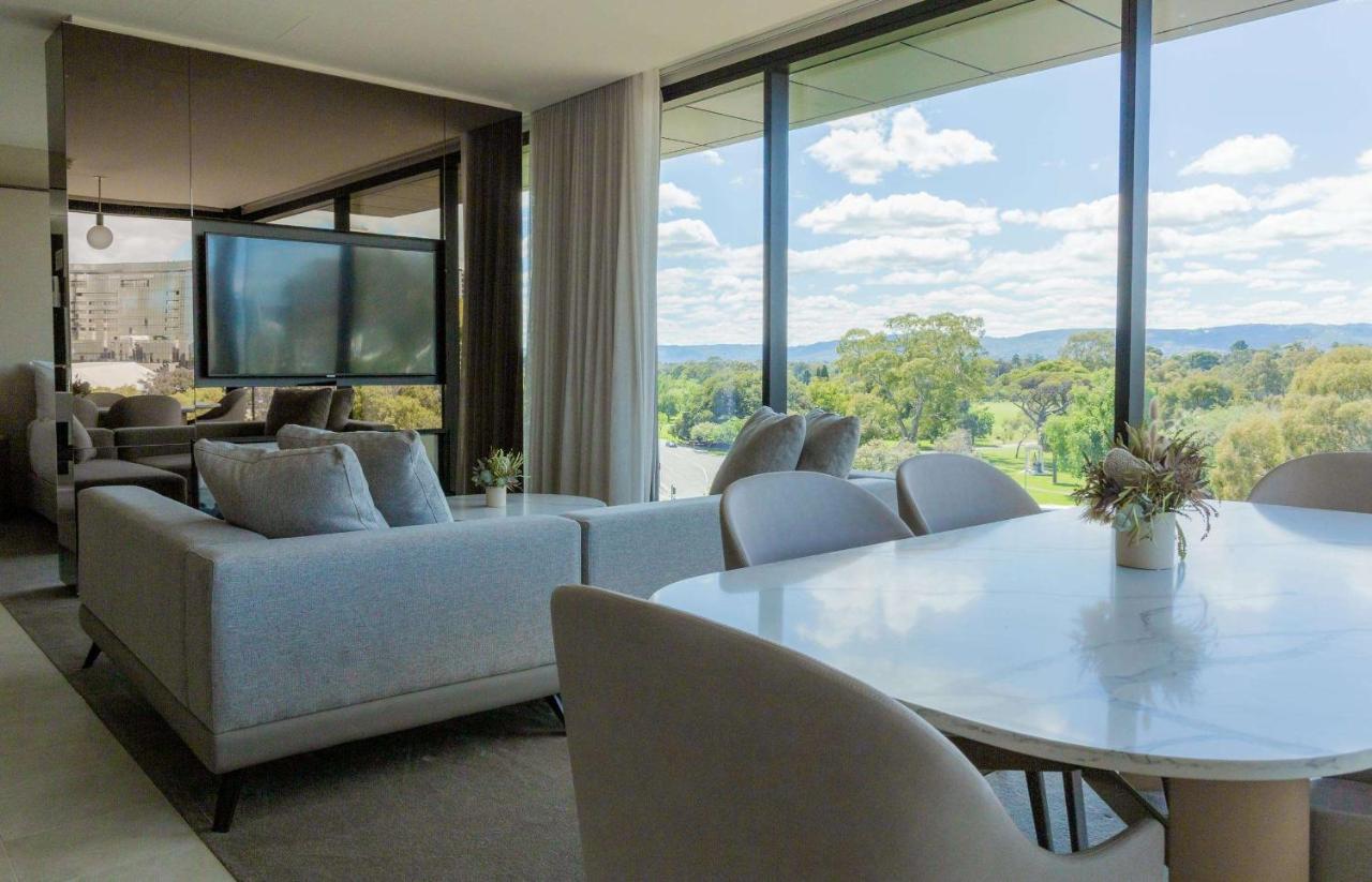 Oval Hotel At Adelaide Oval المظهر الخارجي الصورة The interior of a typical apartment at the One Riverfront development