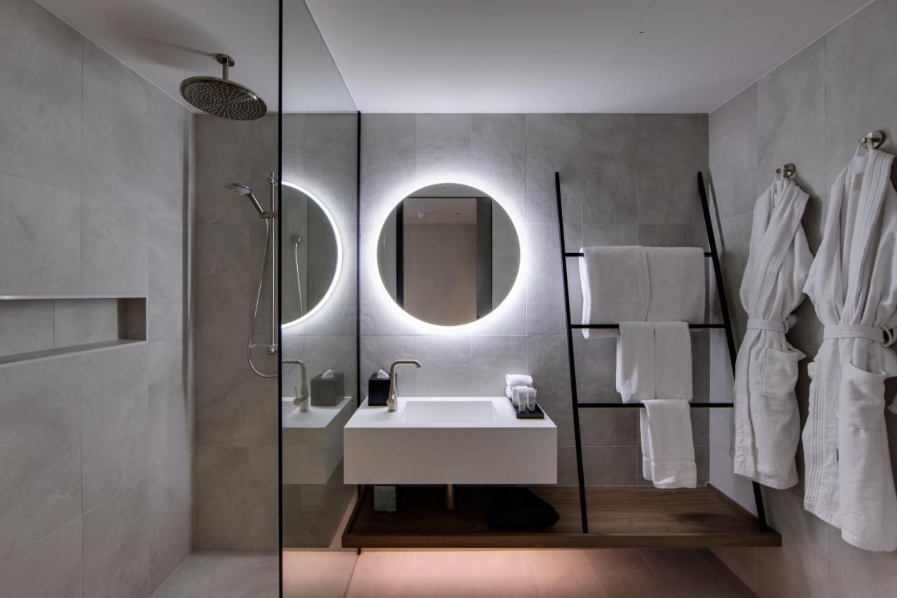 Oval Hotel At Adelaide Oval المظهر الخارجي الصورة Bathroom